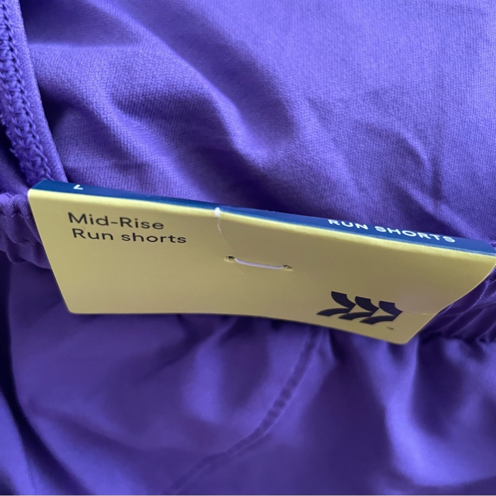 Women’s All in Motion Mid-Rise Core Run Shorts Vibrant Purple Size Large - Picture 3 of 4